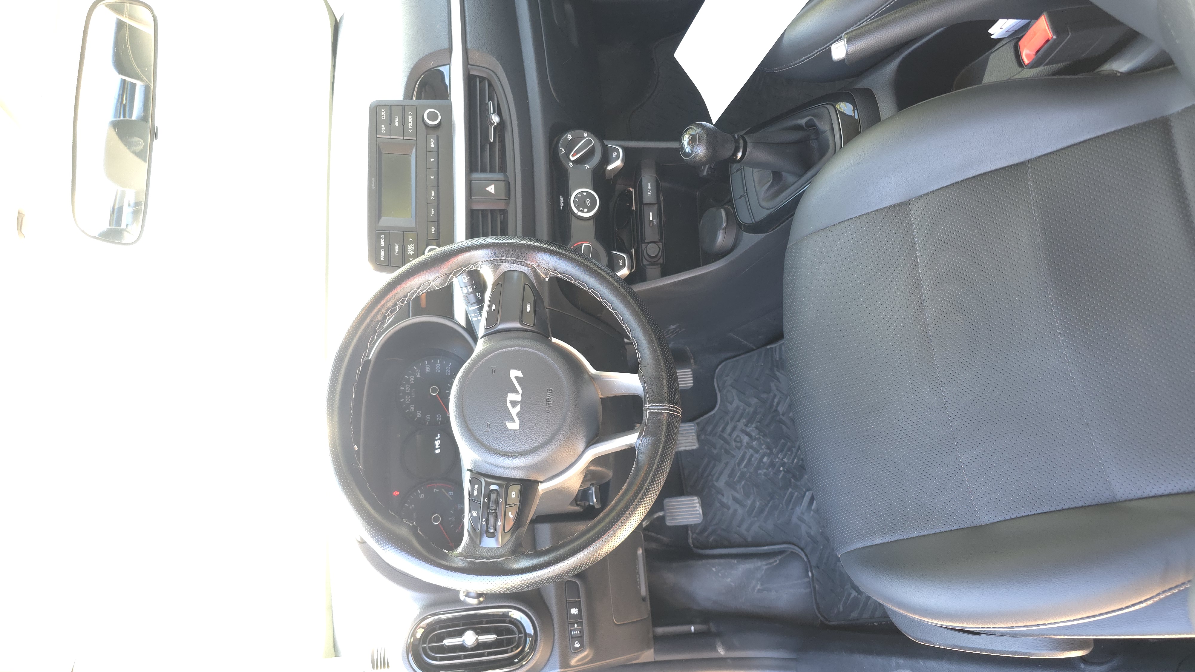 Kia Picanto pop 2023 — photo 2
