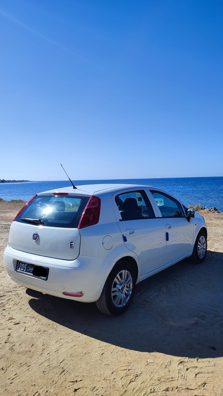 Fiat Grand Punto 2018 — photo 1